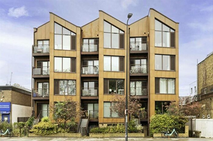 2 Bedroom Flat To Rent In Kennington Park Road, Kennington, SE11