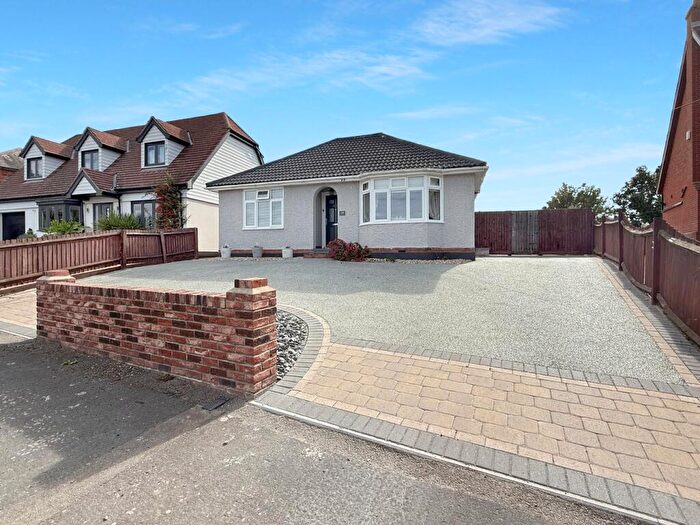 2 Bedroom Detached Bungalow For Sale In Broad Road, Braintree, CM7