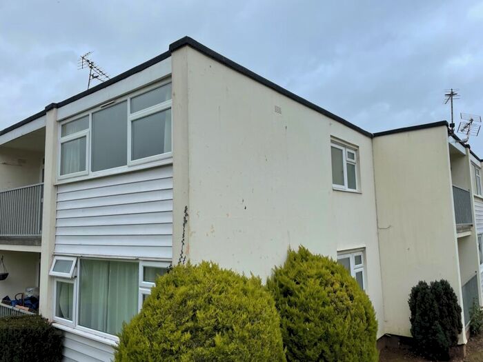 2 Bedroom Flat To Rent In Devon View, Dawlish Warren, EX7