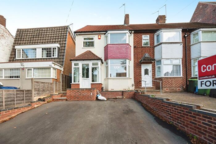3 Bedroom Semi-Detached House For Sale In Moat Road, Oldbury, B68