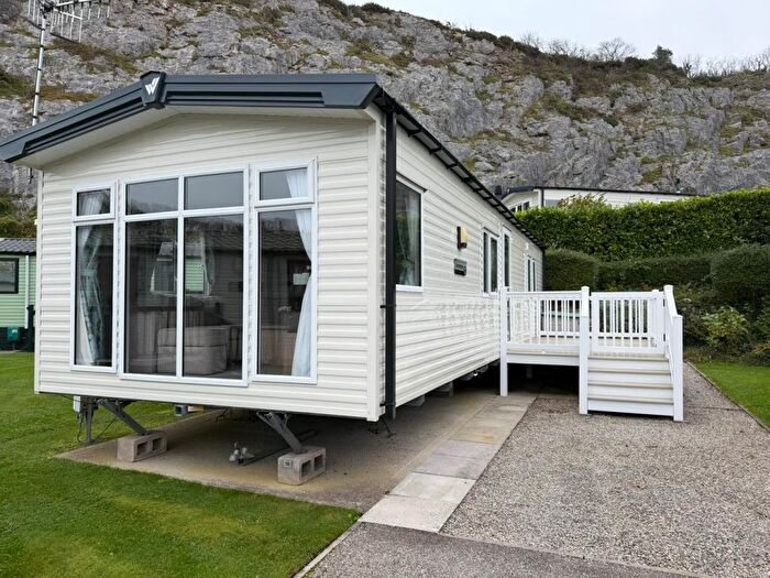 2 Bedroom Park Home For Sale In Silverdale Road, Warton, Carnforth, LA5