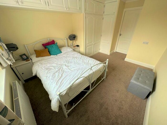1 Bedroom Flat To Rent In Chester Road, Little Sutton, CH66