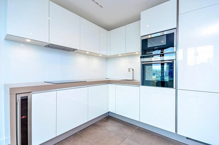 1 Bedroom Flat To Rent In City Road, Clerkenwell, London, EC1V