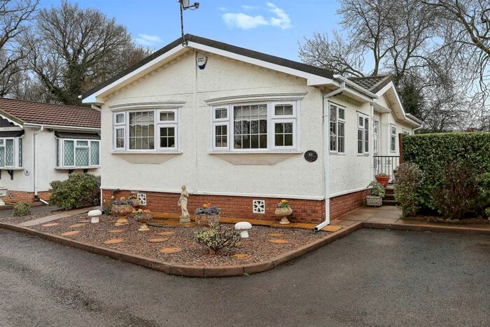 2 Bedroom Mobile/park Home For Sale In Main Road, Meriden, Coventry, CV7
