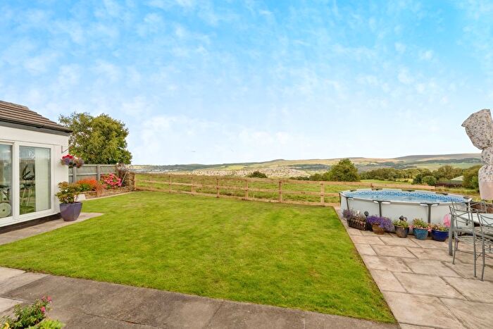 4 Bedroom Detached House For Sale In Rosehill Road, Burnley, Lancashire, BB11