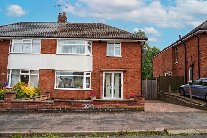 3 Bedroom Semi-Detached House For Sale In Avondale Road, Wigston, LE18