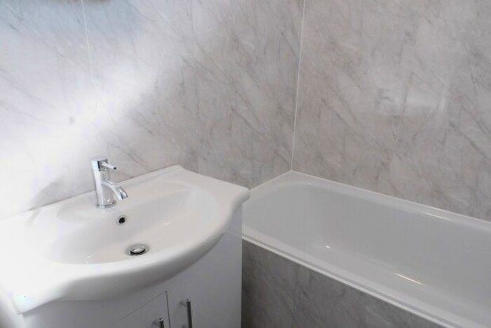 Studio To Rent In Winchester Court, Romsey, SO51