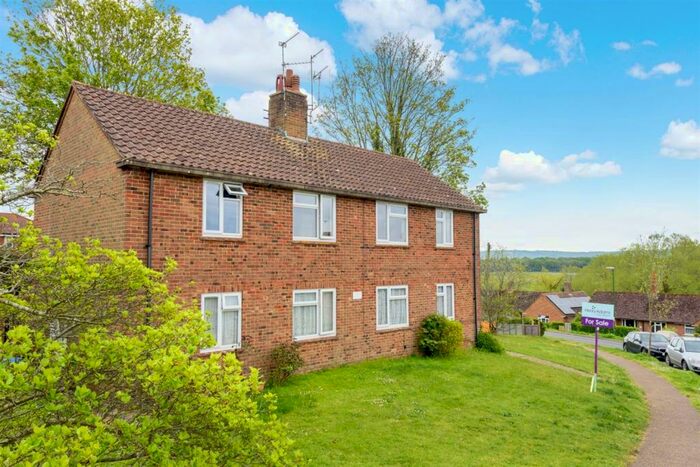 1 Bedroom Flat To Rent In Rivermead, Pulborough, RH20