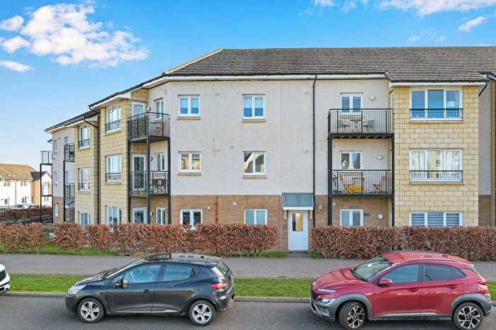 2 Bedroom Flat For Sale In E, Auld Coal Road, Bonnyrigg, EH19