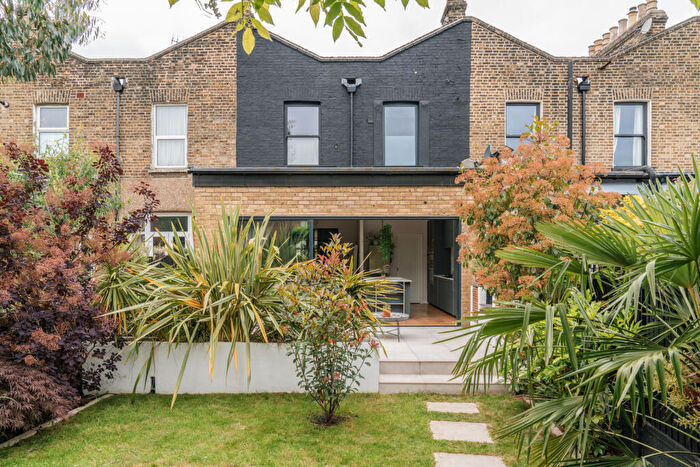 3 Bedroom Terraced House For Sale In Woodlands Road, London, E11