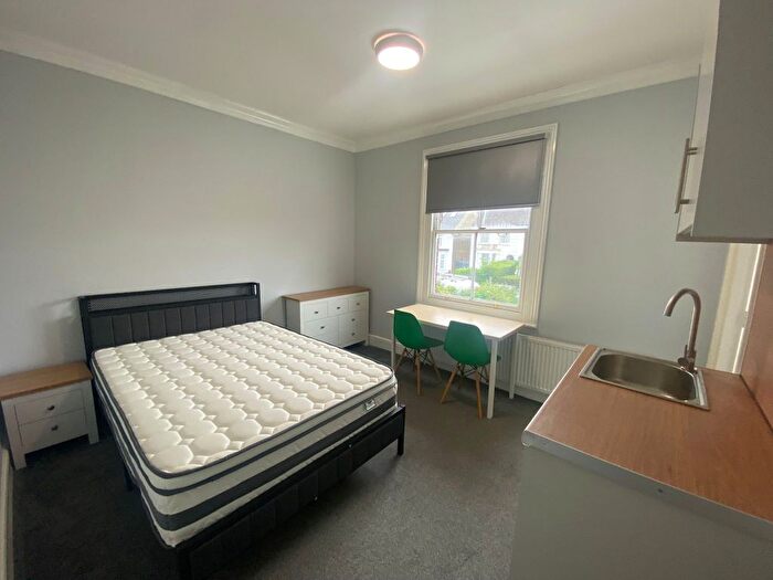 1 Bedroom Studio To Rent In Bushey Grove Road, Bushey, WD23