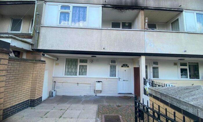 3 Bedroom Maisonette To Rent In Howard Road, Southall, UB1