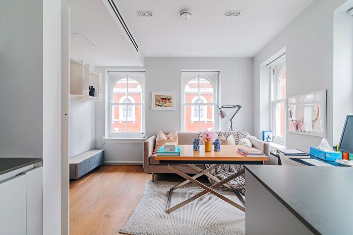 1 Bedroom Flat To Rent In Floral Street, Covent Garden, WC2E