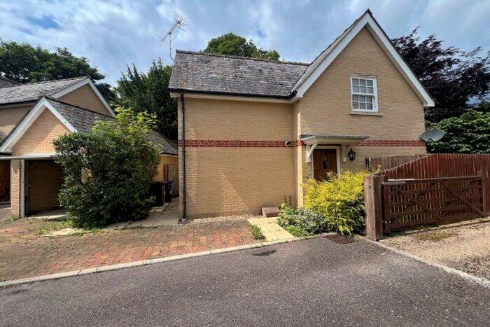 4 Bedroom Detached House To Rent In Mill Park Gardens, Bury St. Edmunds, IP28