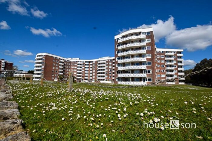 2 Bedroom Apartment For Sale In Elizabeth Court, Grove Road, East Cliff, Bournemouth, BH1