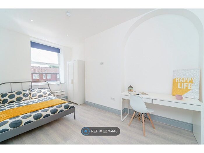 10 Bedroom Flat To Rent In City Centre, Liverpool, L3