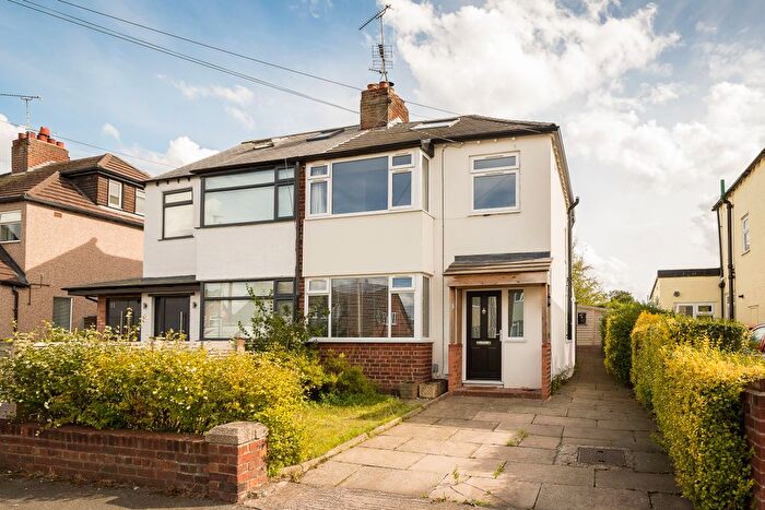 3 Bedroom Semi-Detached House For Sale In Shepherds Lane, Chester, CH2