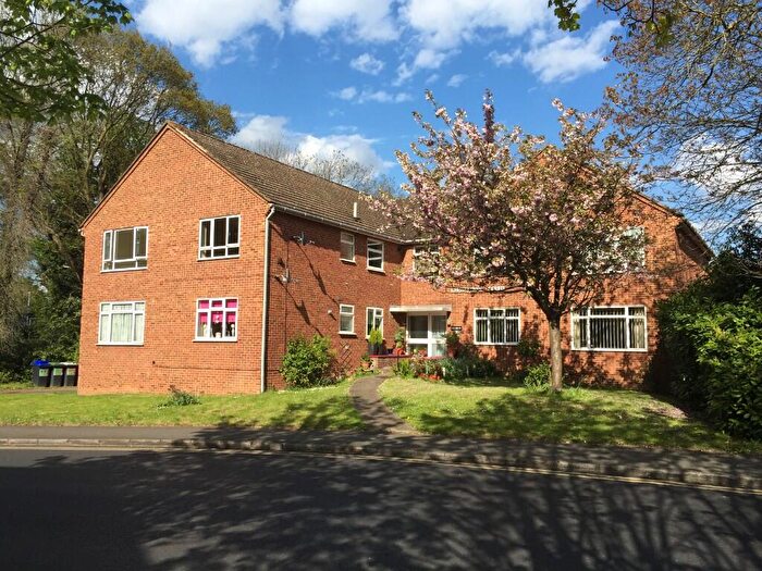 2 Bedroom Flat To Rent In Jubilee Way, Sidcup, Kent, DA14