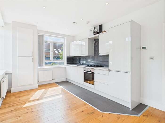 1 Bedroom Flat To Rent In Lime Tree Way, Chineham, Basingstoke, RG24