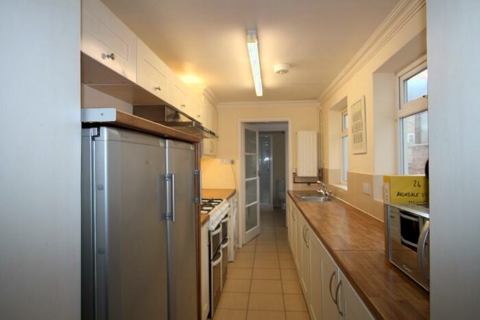 5 Bedroom House To Rent In Avondale Street, Lincoln, Lincolnshire, LN2