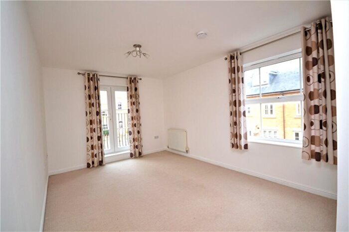 2 Bedroom Apartment To Rent In Malyon Close, CM7