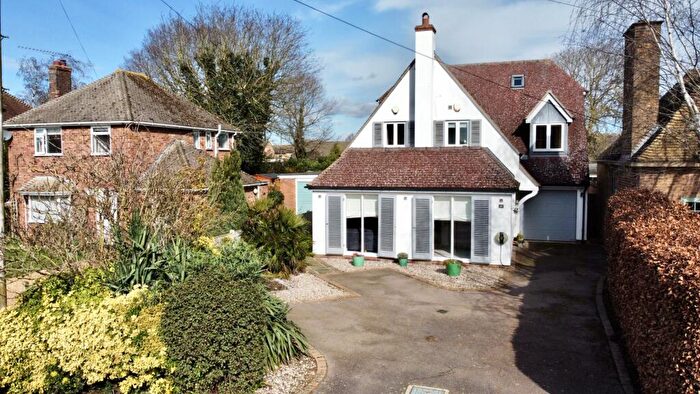 5 Bedroom Detached House For Sale In Lynton Close, Ely, Cambridgeshire, CB6