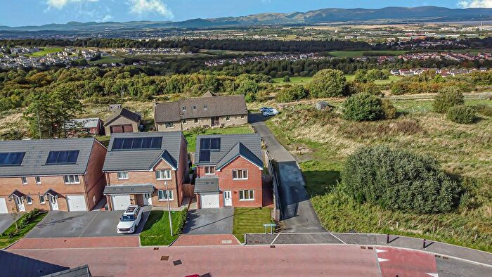 4 Bedroom Detached House For Sale In Middlerig Avenue, Reddingmuirhead, FK2