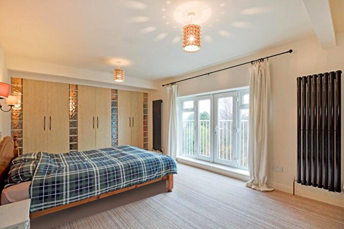 4 Bedroom Detached House For Sale In Wrexham Road, Burley In Wharfedale, LS29