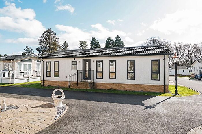 2 Bedroom Park Home For Sale In Stover, Newton Abbot, Devon, TQ12