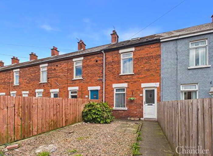 2 Bedroom Mid Terraced House For Sale In Parkgate Crescent, Belfast, BT4