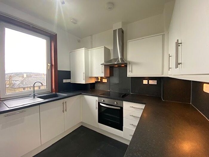 2 Bedroom Flat To Rent In Hutchison Cottages, Slateford, Edinburgh, EH14