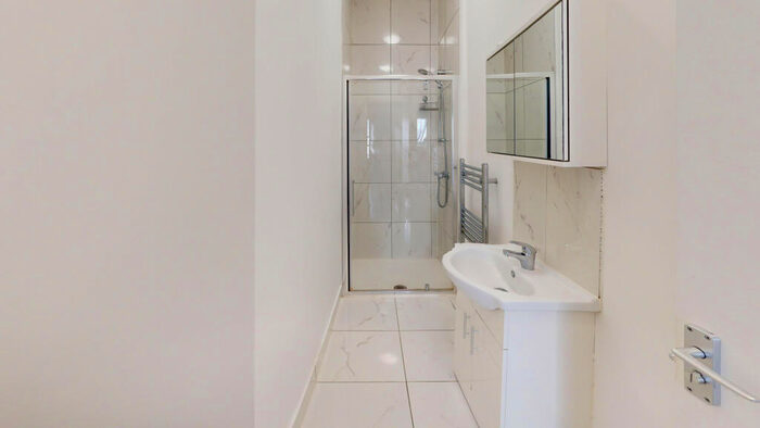 2 Bedroom Apartment To Rent In Bounces Road, London, N9