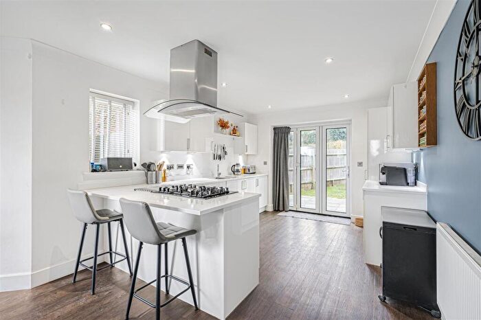 4 Bedroom Detached House For Sale In Claremont Road, Newhaven, BN9