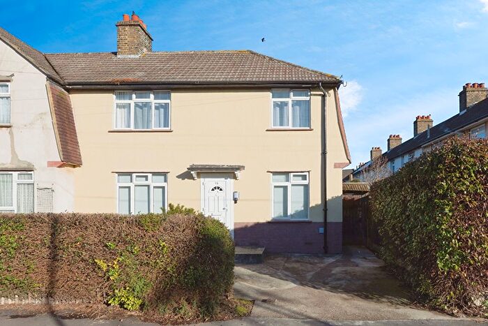 3 Bedroom End Terrace House For Sale In Pelham Avenue, Barking, IG11