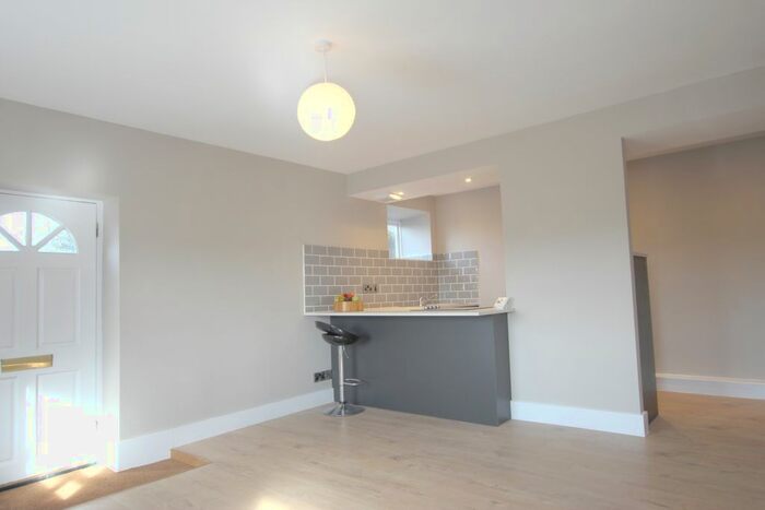 1 Bedroom Flat To Rent In Ferncliffe Road, Bingley, West Yorkshire, BD16
