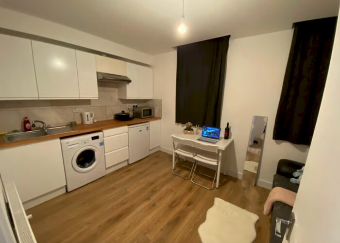 1 Bedroom Flat To Rent In St. Loy's Road, Tottenham, Bruce Grove, North London, N17