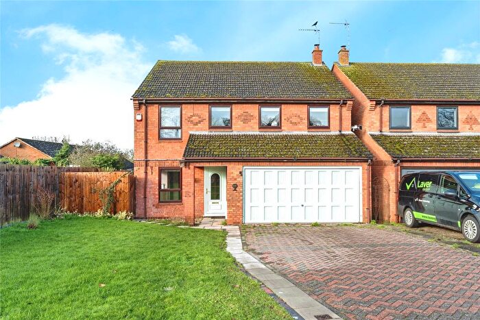 4 Bedroom Detached House For Sale In Chequers Close, Fenstanton, Huntingdon, Cambridgeshire, PE28