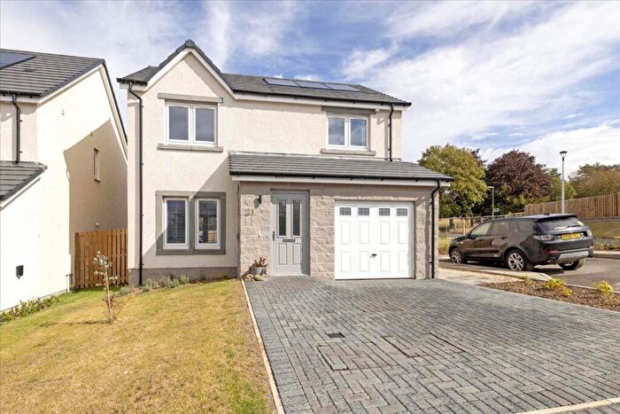 3 Bedroom Detached House For Sale In Dreepy Burn Drive, Pathhead, EH37