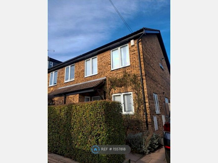 3 Bedroom Semi-Detached House To Rent In Northcote Road, New Malden, KT3