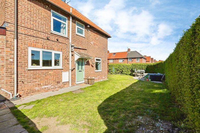 3 Bedroom Semi-Detached House For Sale In Riddell Avenue, Langold, Worksop, S81