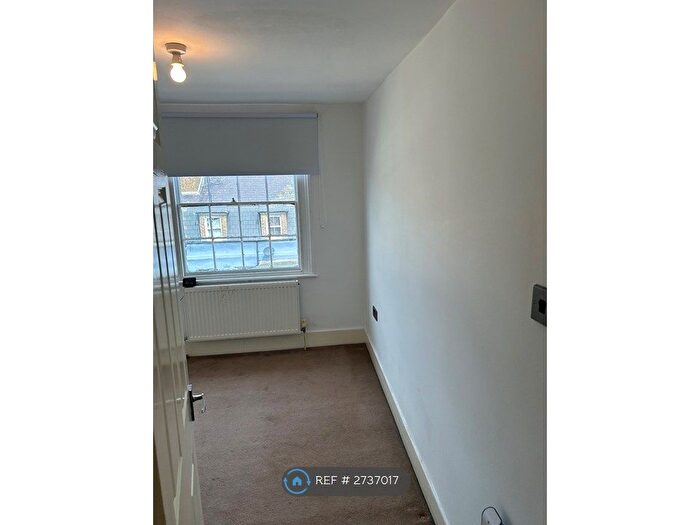 2 Bedroom Flat To Rent In High St, Herne Bay, CT6