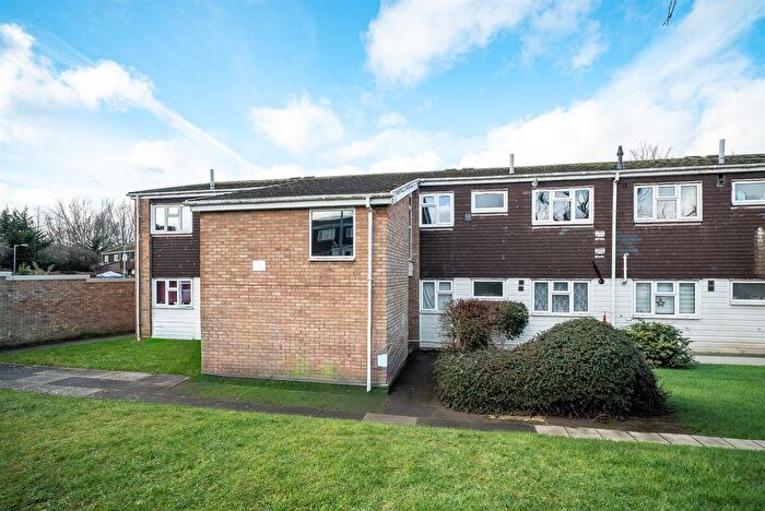 2 Bedroom Flat For Sale In Great Palmers, Hemel Hempstead, Hertfordshire, HP2