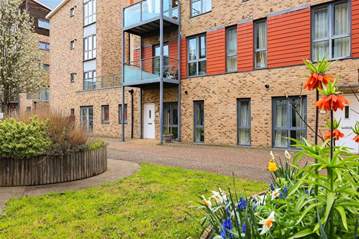 2 Bedroom Maisonette For Sale In Pepys Court, Cambridge, CB4