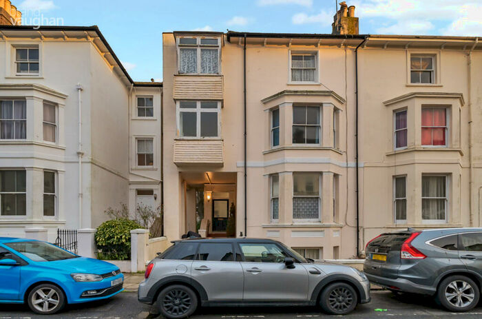 Flat To Rent In Hova Villas, Hove, East Sussex, BN3