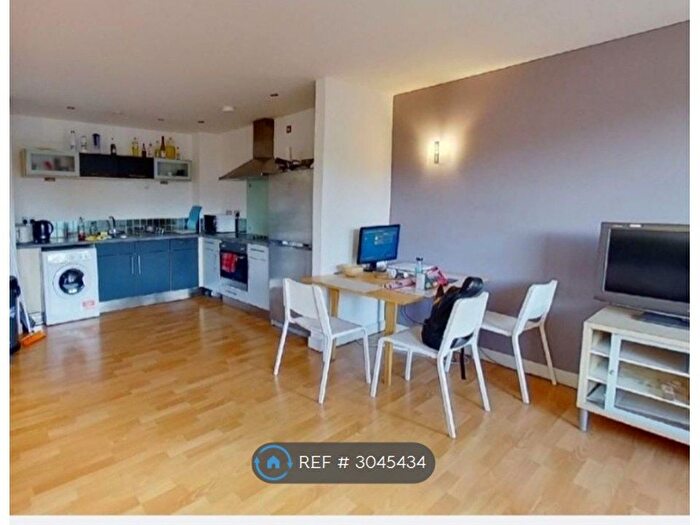 2 Bedroom Flat To Rent In West One Aspect, Sheffield, S3