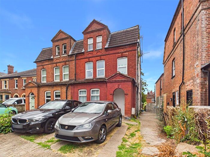 1 Bedroom Apartment For Sale In Denmark Road, Gloucester, Gloucestershire, GL1