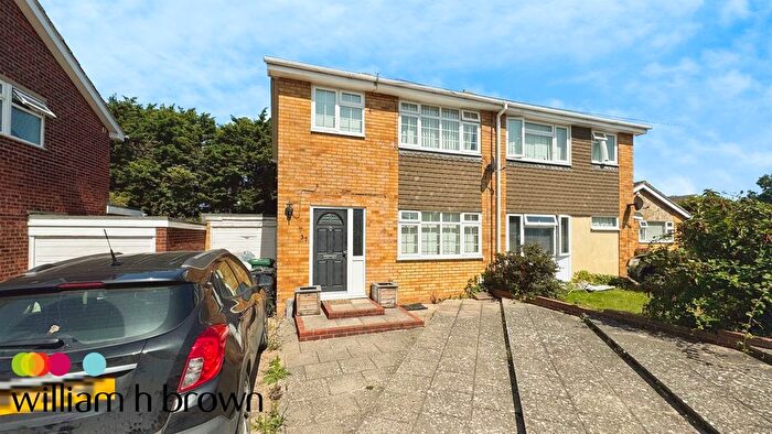 3 Bedroom Semi-Detached House For Sale In Pyesand, Kirby-Le-Soken, Frinton-On-Sea, CO13