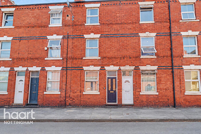 3 Bedroom Terraced House For Sale In Cheltenham Street, Old Basford, NG6