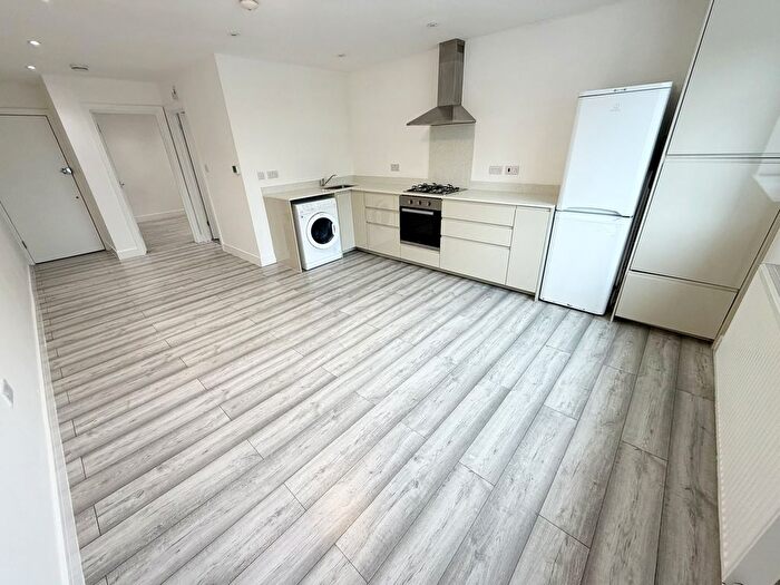 1 Bedroom Flat To Rent In Church Road, Ashford, TW15