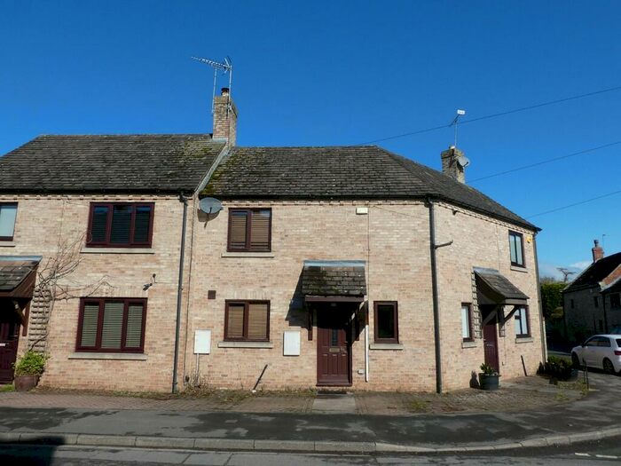 2 Bedroom Town House To Rent In A High Street, South Milford, LS25